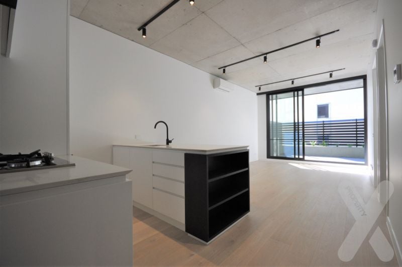 The Perfect Home for Summer - Large Terrace