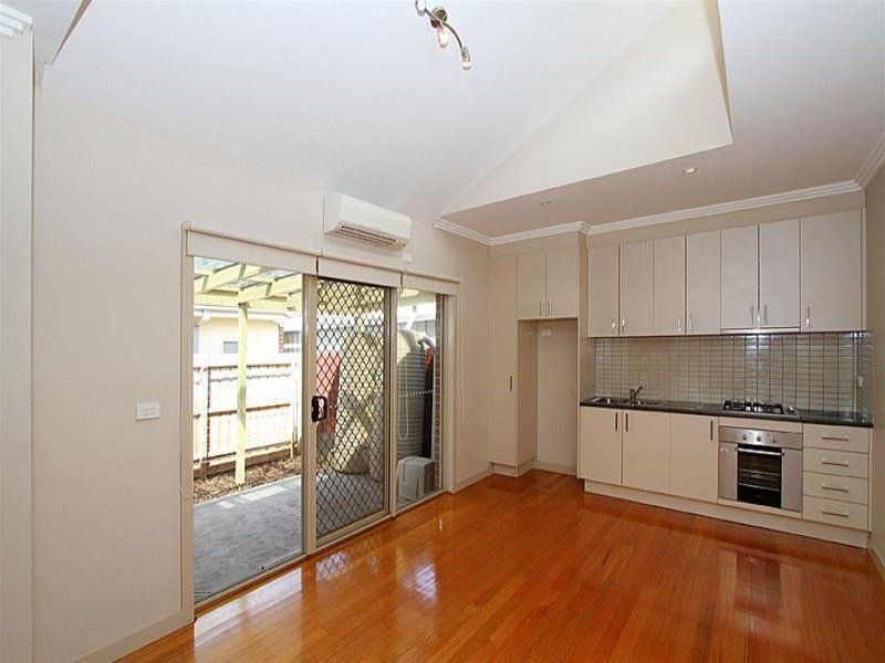 Low Maintenance Modern Living!