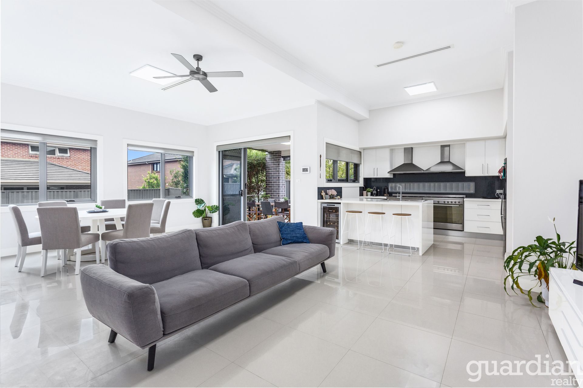 12 Bel Air Drive Kellyville NSW, Kellyville - Thumbnail 4