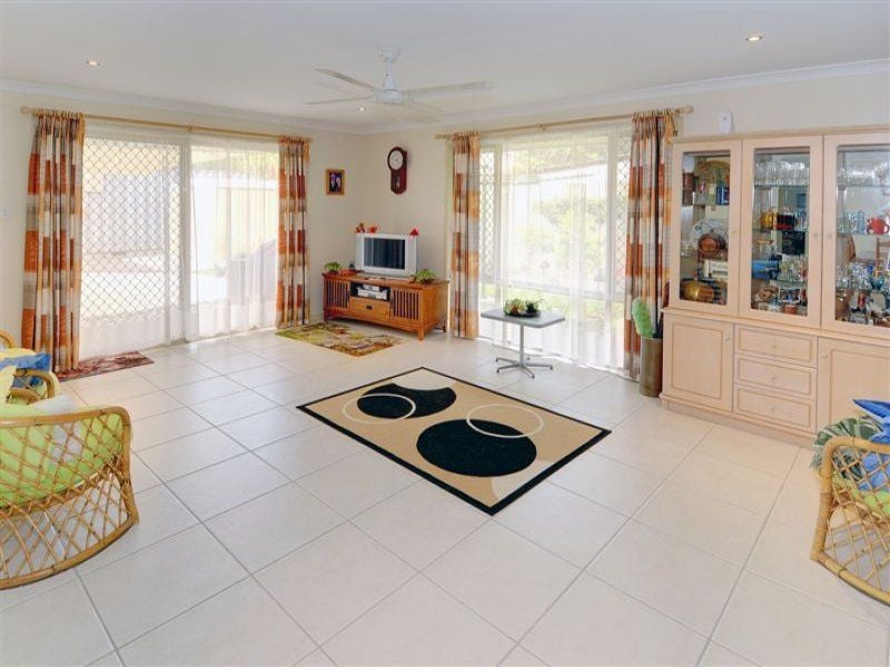 6 Dawn Court LANDSBOROUGH QLD, Landsborough - Thumbnail 3