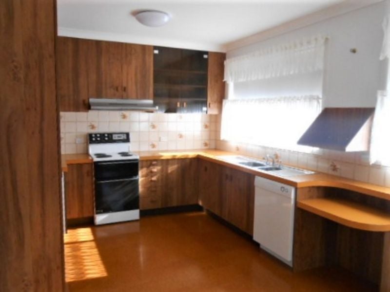 8 McKee Drive, Bega, Bega - Thumbnail 8