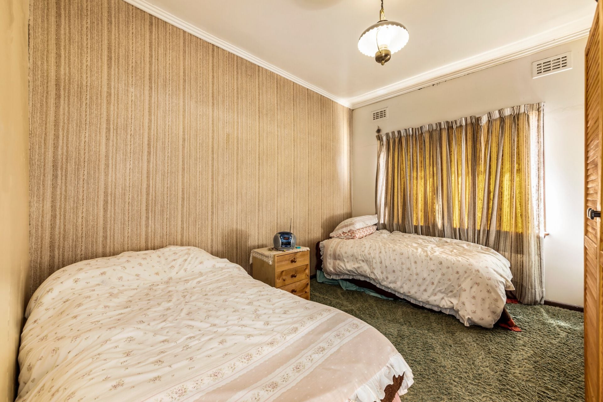 DEVELOP OR RENOVATE (land size 674m2)