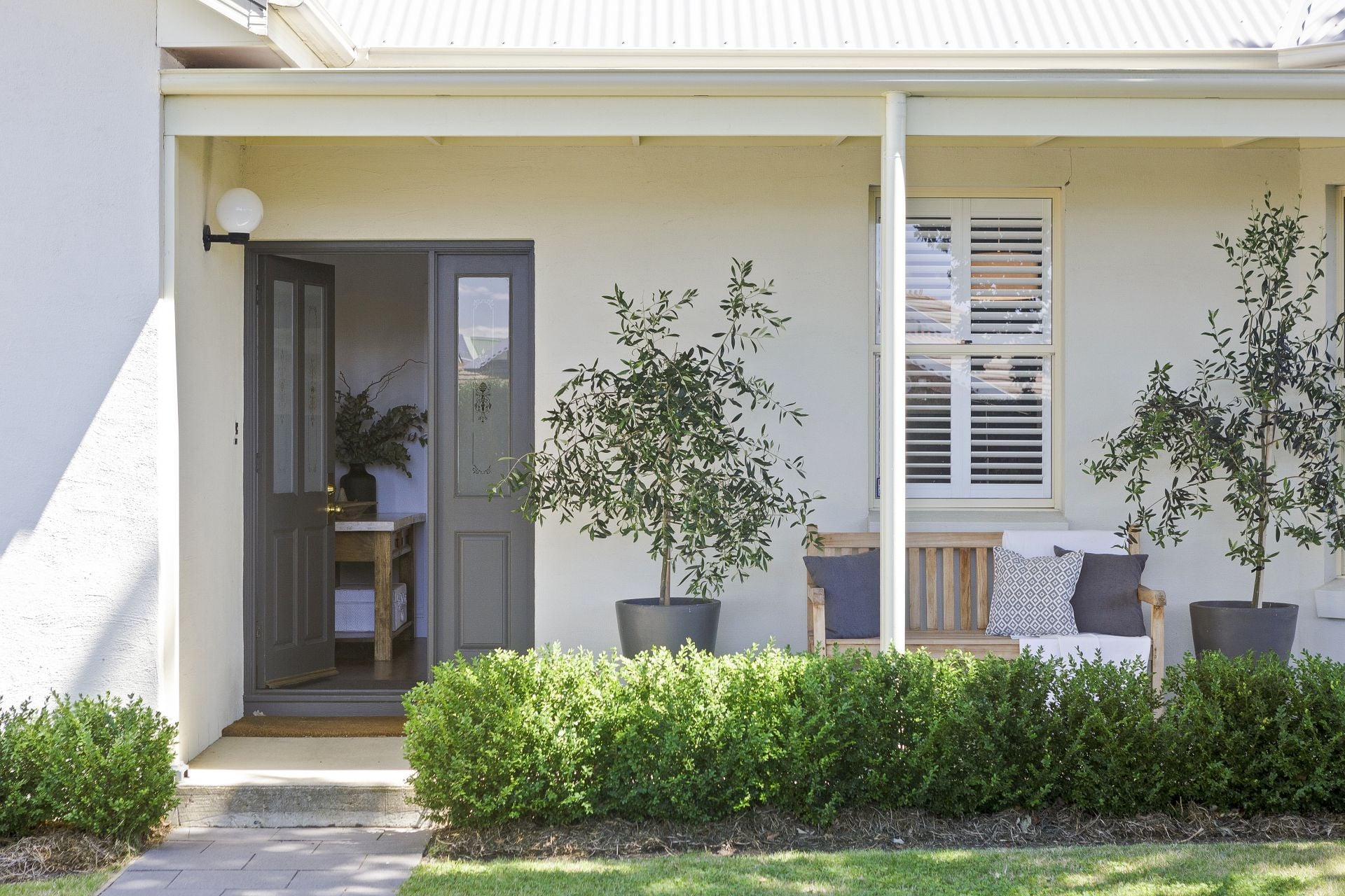 98 Wellington Street LONGFORD, Longford - Thumbnail 2