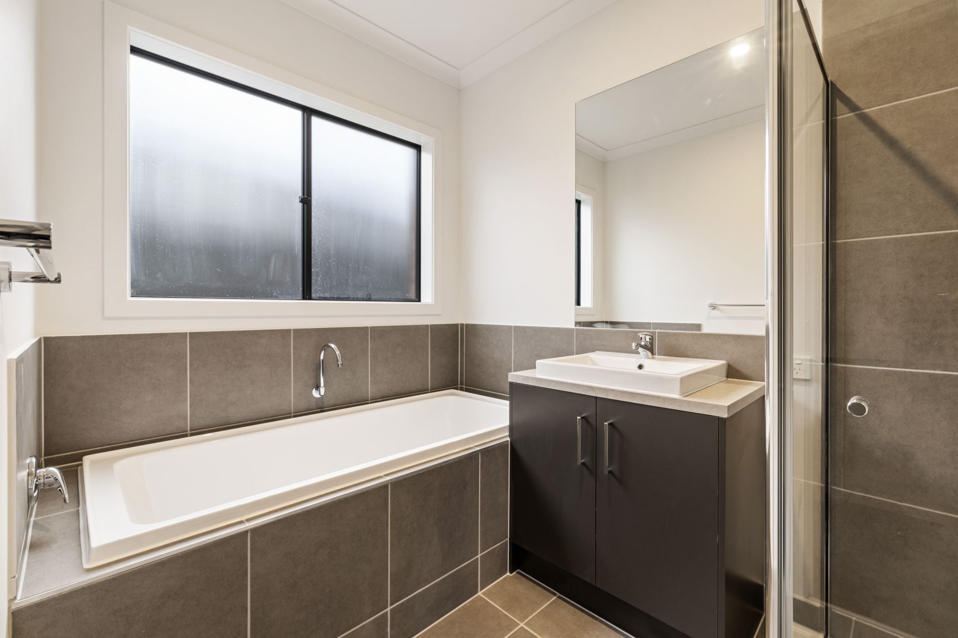 BRAND NEW 4 BEDROOM FAMILY HOME WITH PREMIUM FEATURES
