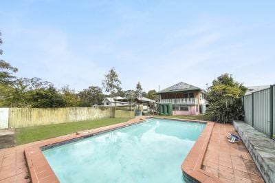 HUGE POTENTIAL - Renovate, remove, rebuild and invest on 741m2
