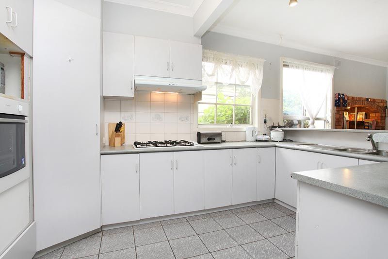 23 Sredna Street, West Footscray - Thumbnail 5