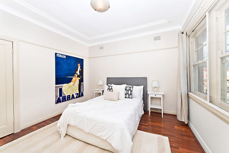 SOLD - Top Floor Apartment in Parkside Setting