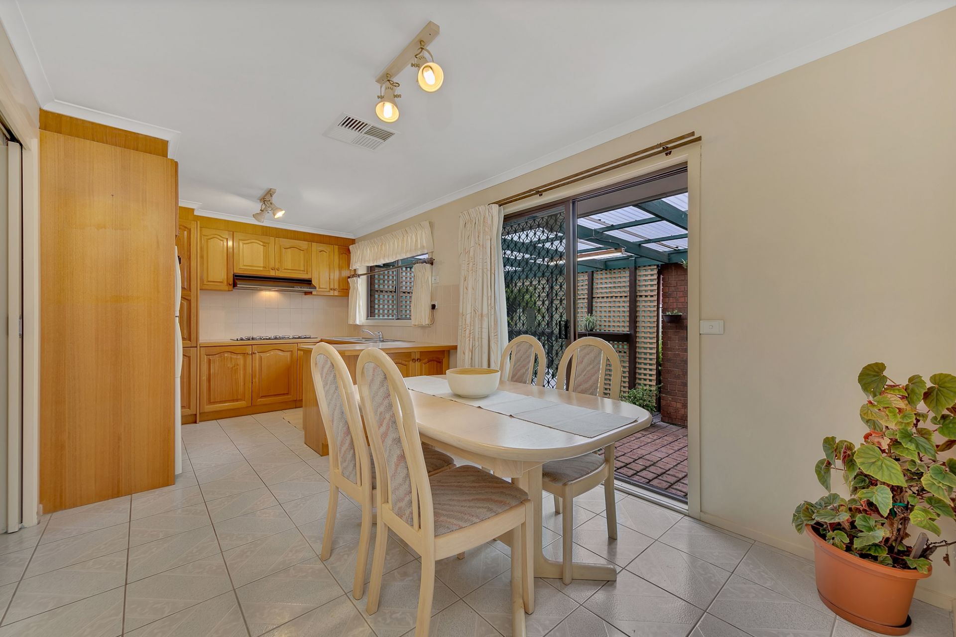 Tailor-Made For Easy Living     Auction This Saturday @ 12.30pm