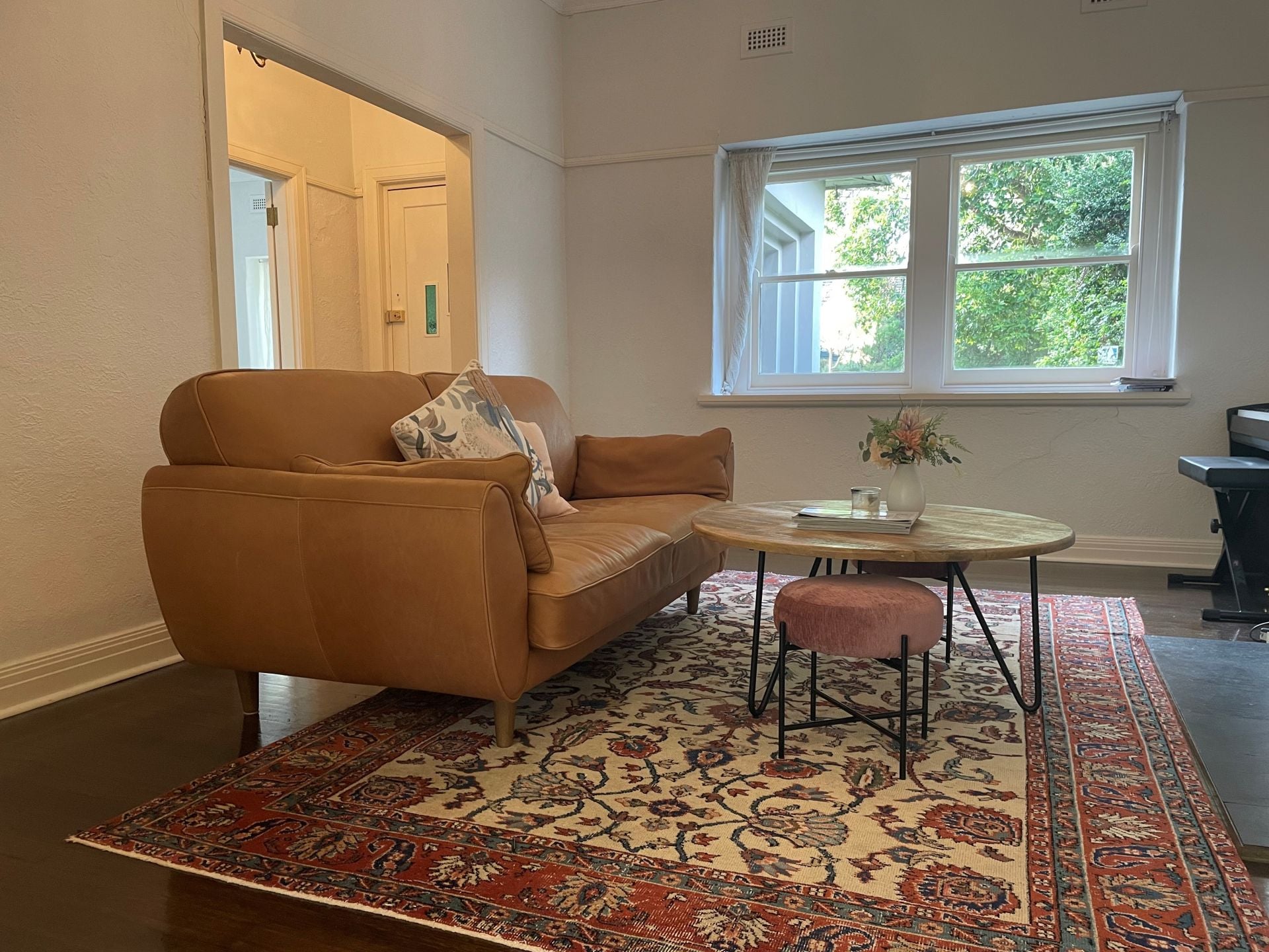 **Lovely home close to Eaglemont Village**