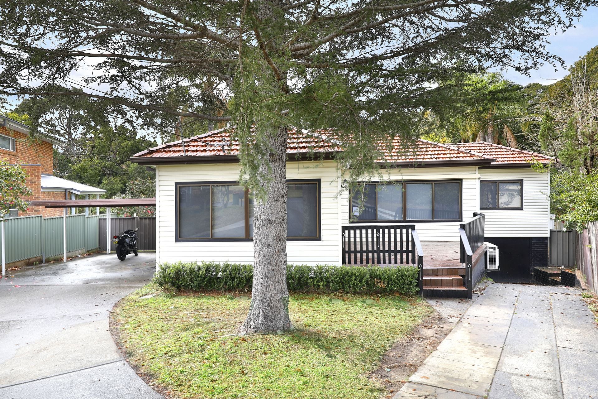 12 Fletcher Avenue, Miranda, Miranda - Thumbnail 2