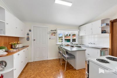 3
 
 
 
  
 
 
 1
 
 
 
  
 
 
 2
 
 
 
 
 
 
 
 9 Middle Road, Devonport TAS 7310, Devonport - Thumbnail 7