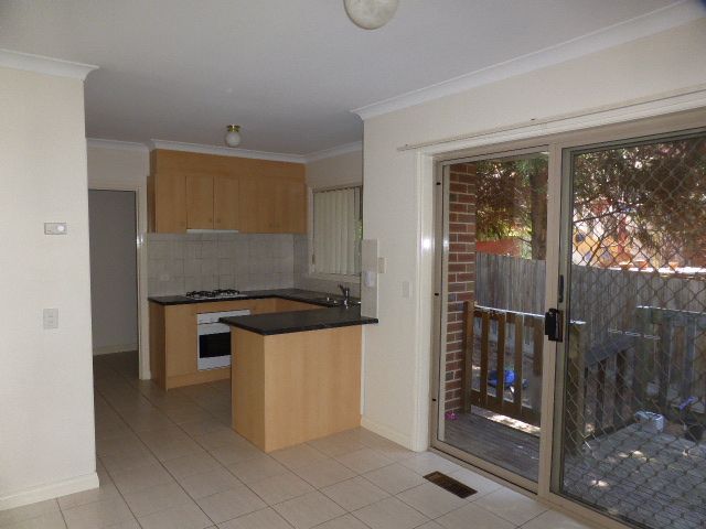 ** ONE WEEKS FREE RENT, TREAT YOURSELF BEFORE CHRISTMAS**