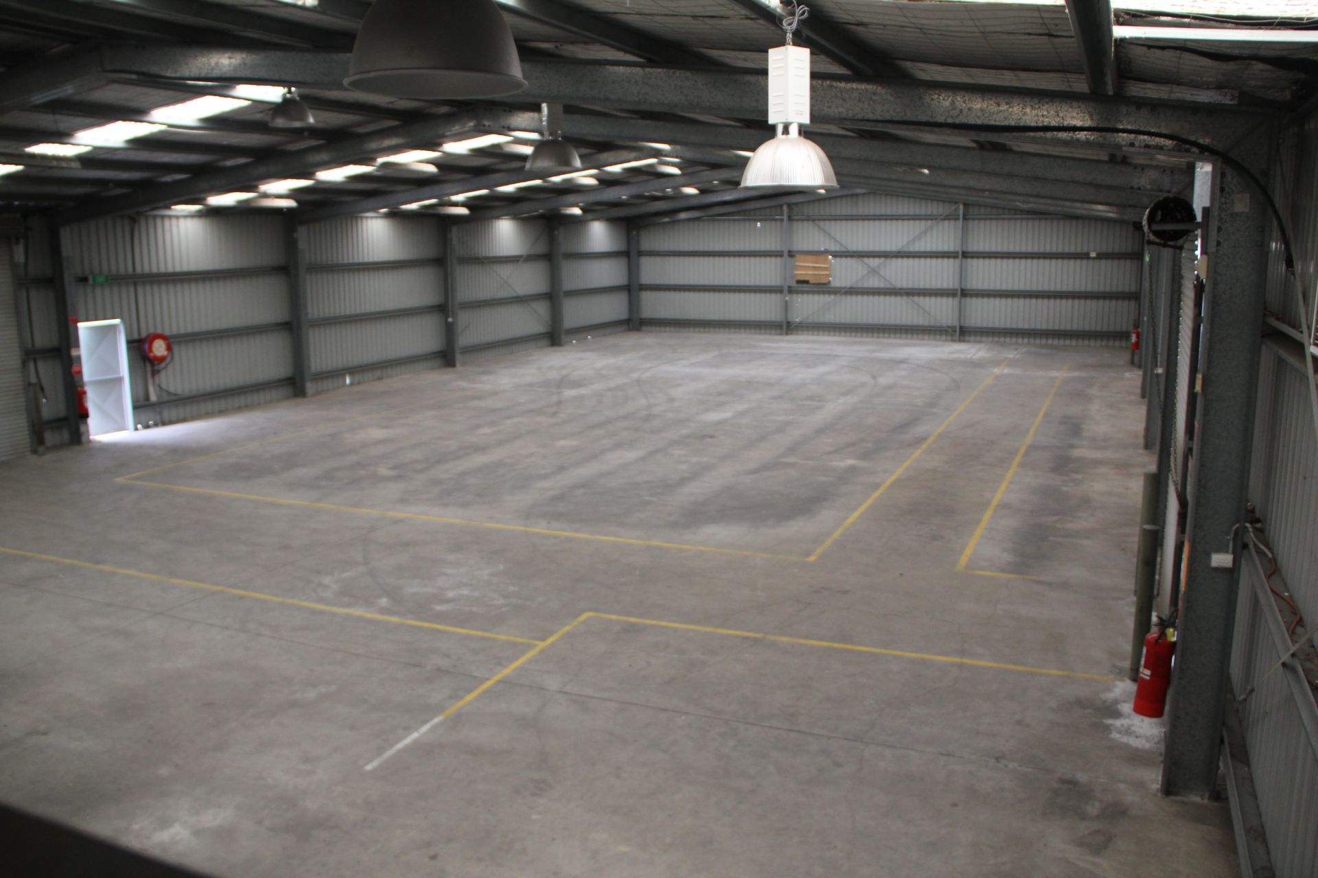 Versatile Warehouse/Factory off Hume Highway