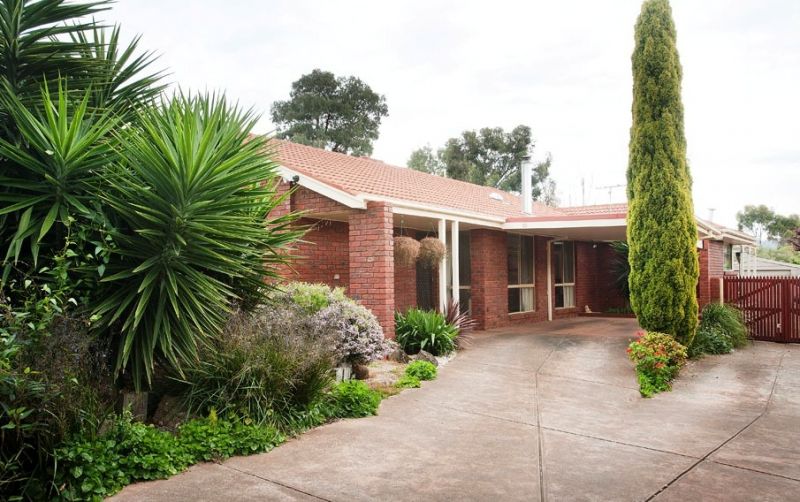 25 Robertsons Road, Bacchus Marsh - Thumbnail 2