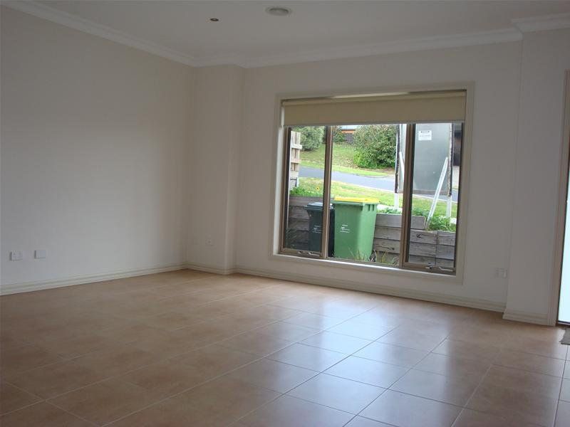 'As New' Townhouse!