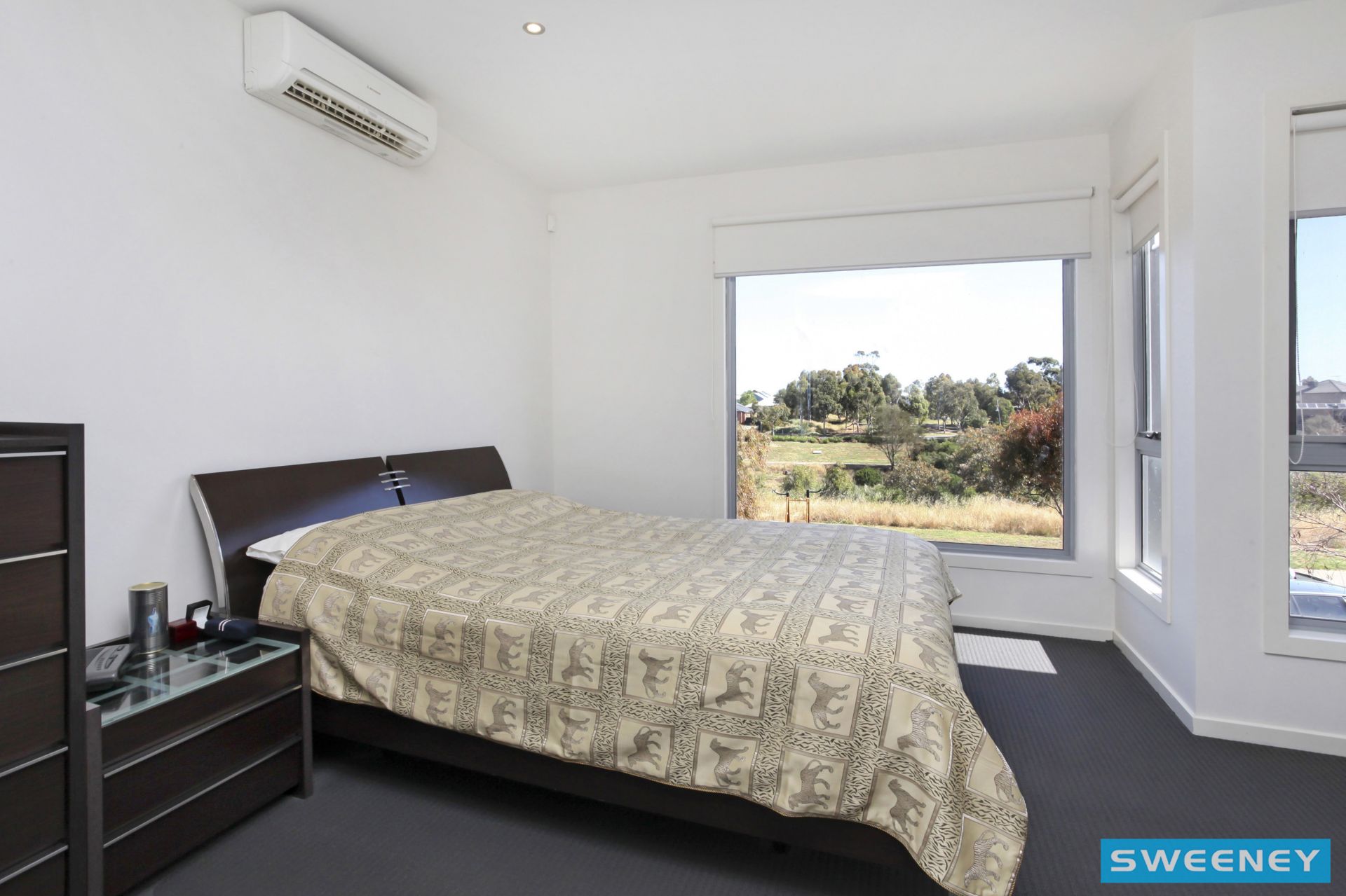 10 Jolimont Street, Caroline Springs - Thumbnail 6