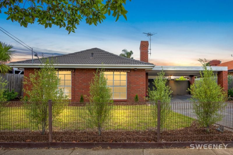 4 Hoddle Way, Altona Meadows - Thumbnail 2