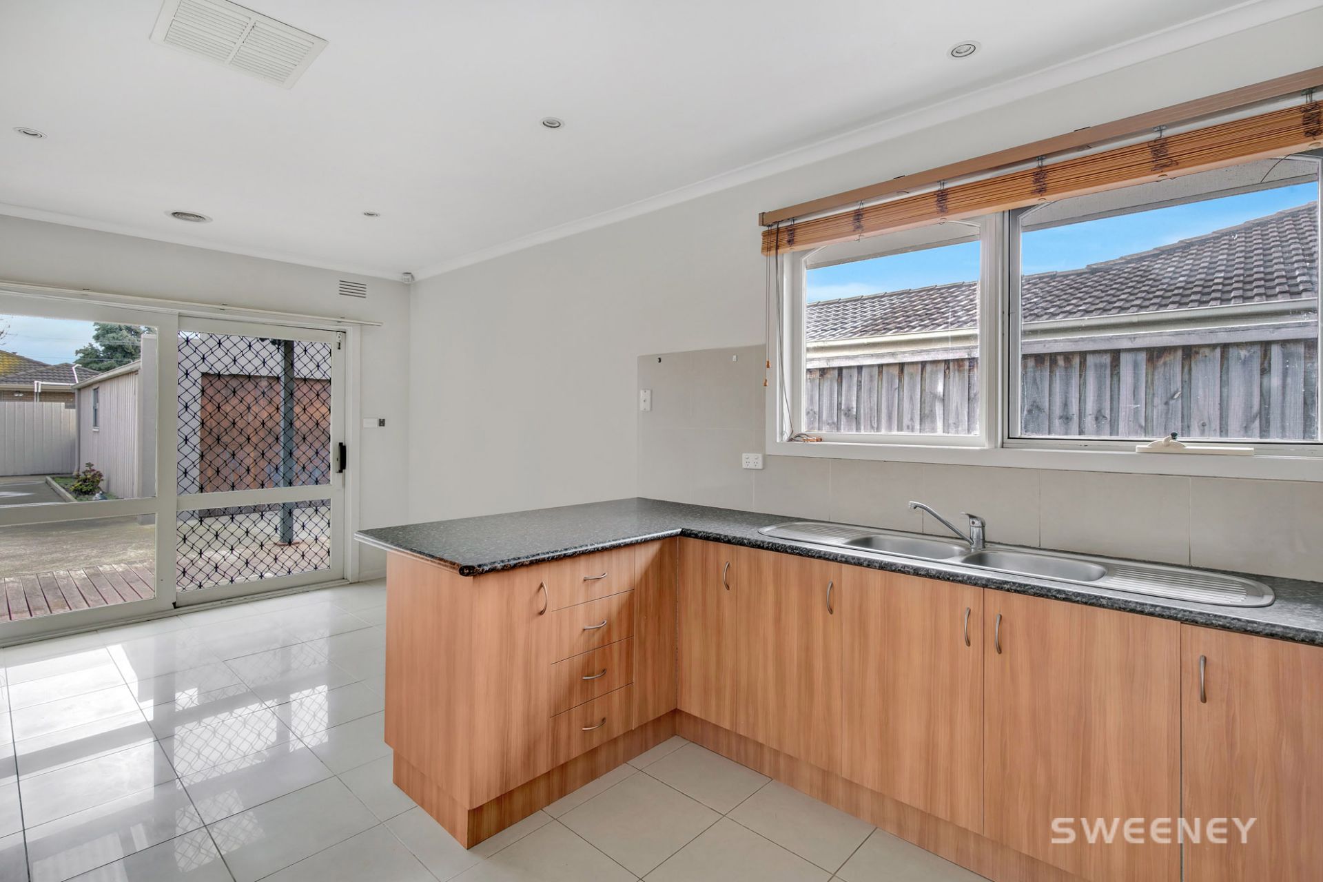 12 Rosebery Street, Altona Meadows - Thumbnail 4