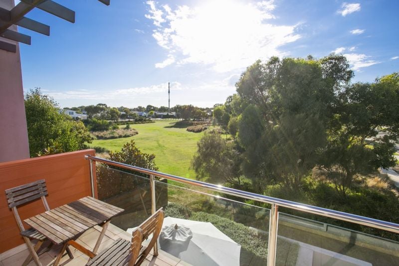 1/12-14 Seabank Drive Barwon Heads VIC, Barwon Heads - Thumbnail 2
