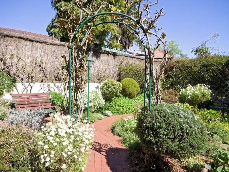 12 Fowlers Road Glen Osmond 5064