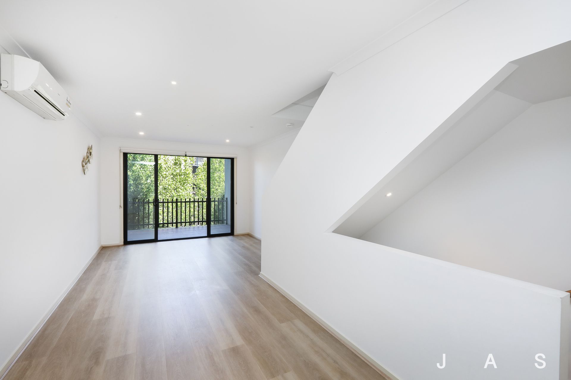 4 Rivet Walk Maidstone VIC, Maidstone - Thumbnail 3