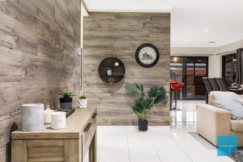 10 Aubisque Close, Fraser Rise - Thumbnail 8