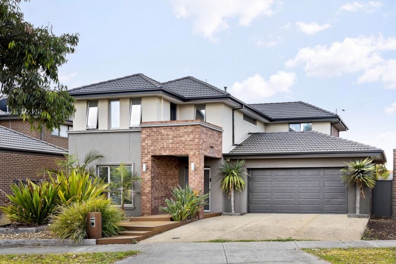 33 Boathouse Drive, Caroline Springs - Thumbnail 2