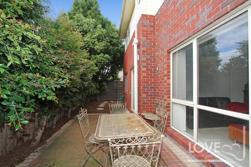 Relaxed Living In A Prized Position - Make an Offer, Make it Yours!