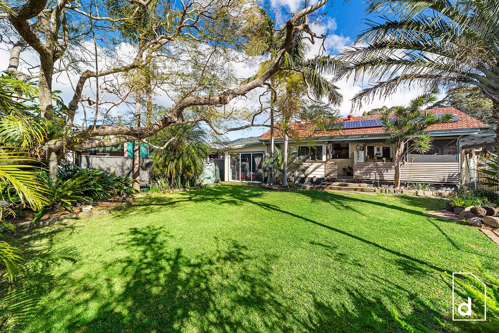 143 Princes Highway, Bulli NSW