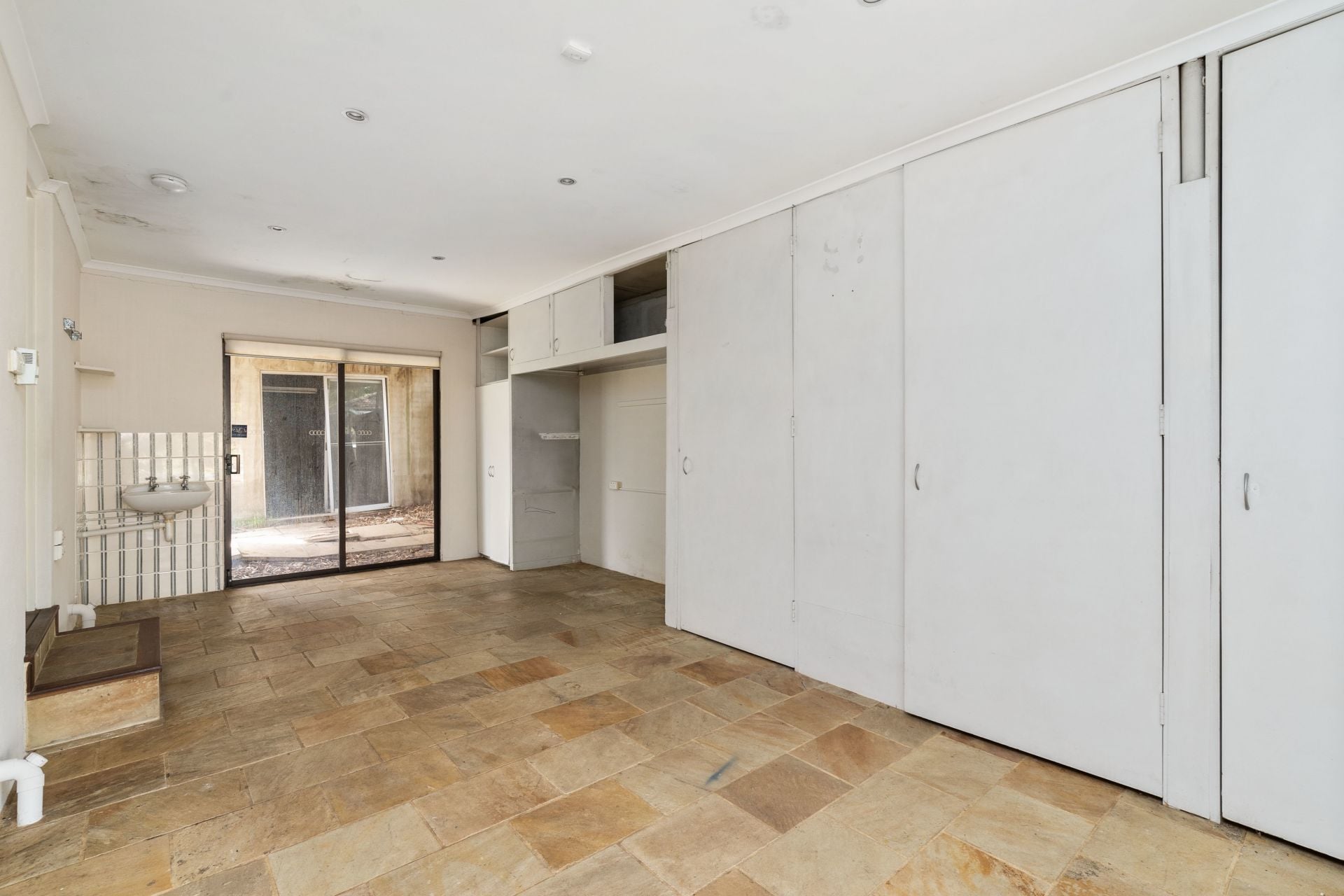 6 Chevening Place Beckenham WA, Beckenham - Thumbnail 7