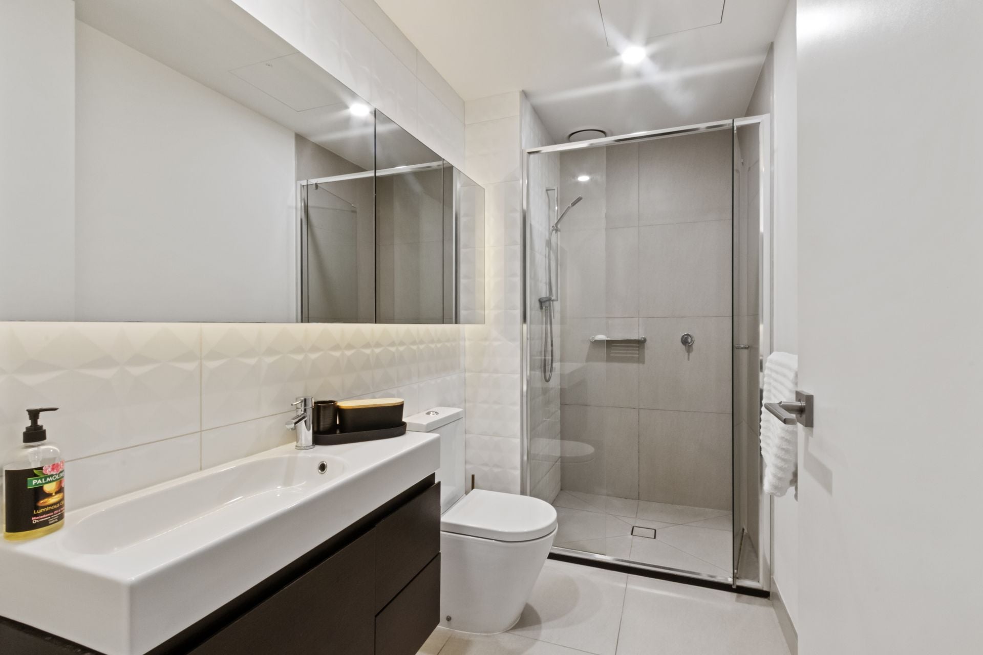 Furnished apartment in the Heart of Camberwell