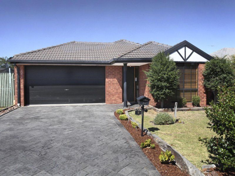 3 Dodd Lane, Caroline Springs - Thumbnail 2