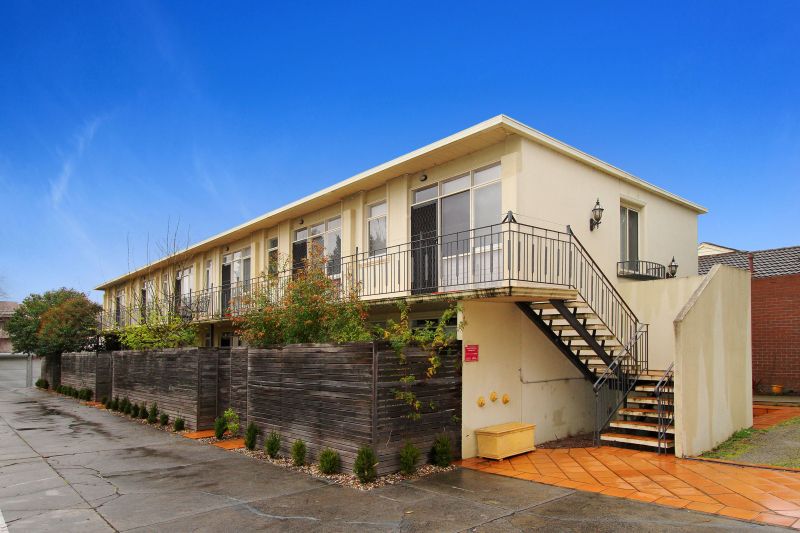 8/100 Collins Street, Thornbury