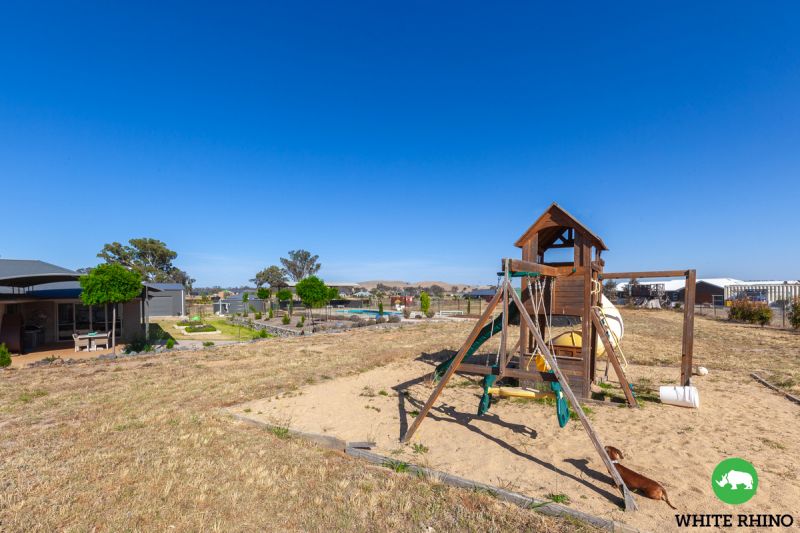 25 Jiparu Drive, Murrumbateman White Rhino Property