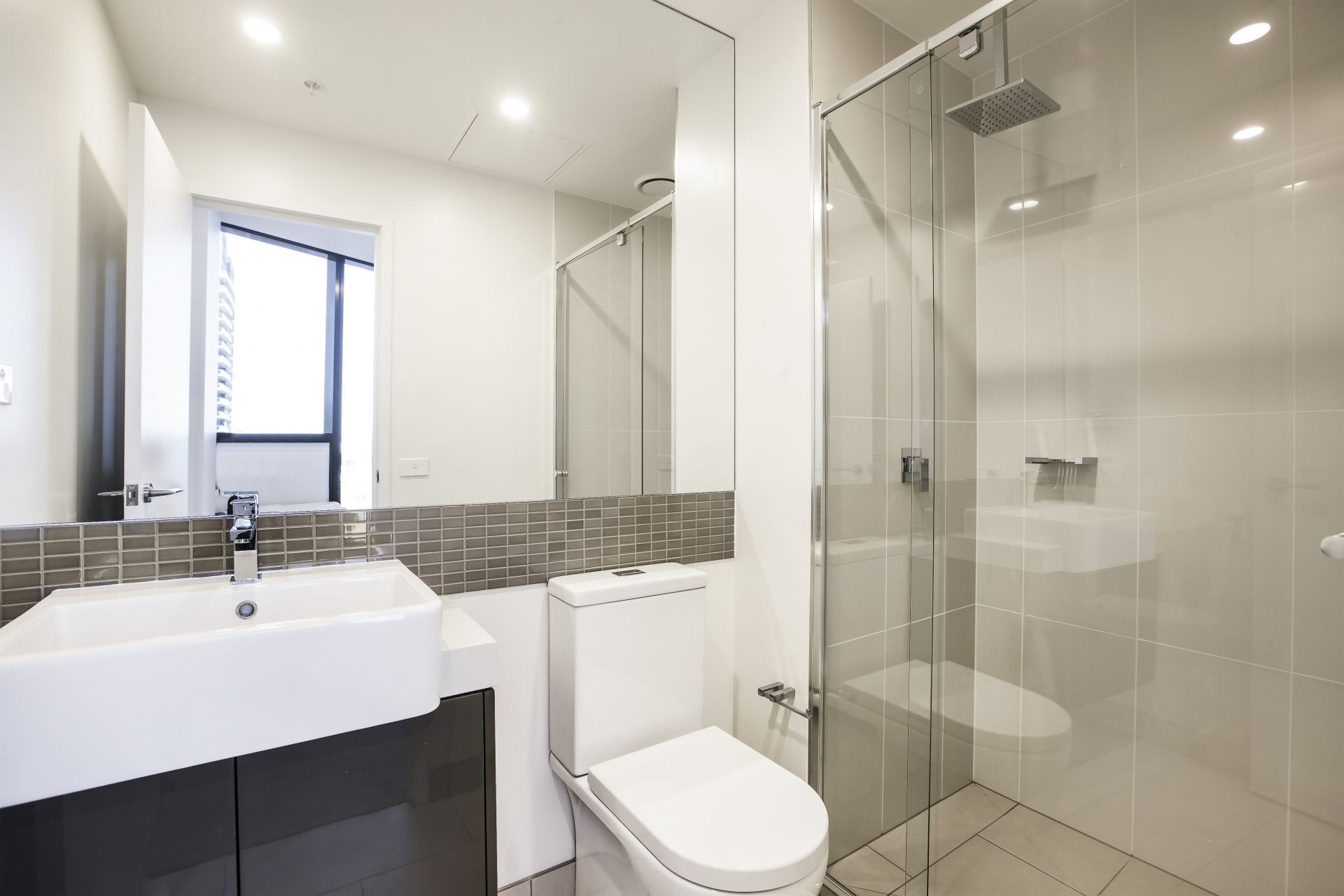1105/33 Clarke Street, Southbank - Thumbnail 5
