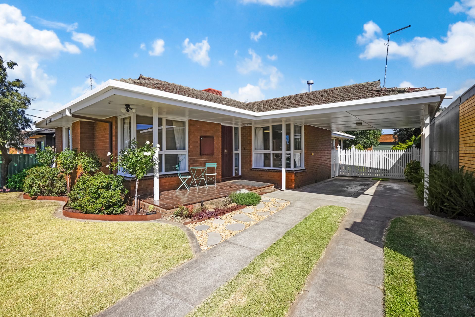28 Pauls  Crescent, Wendouree, Wendouree - Thumbnail 3