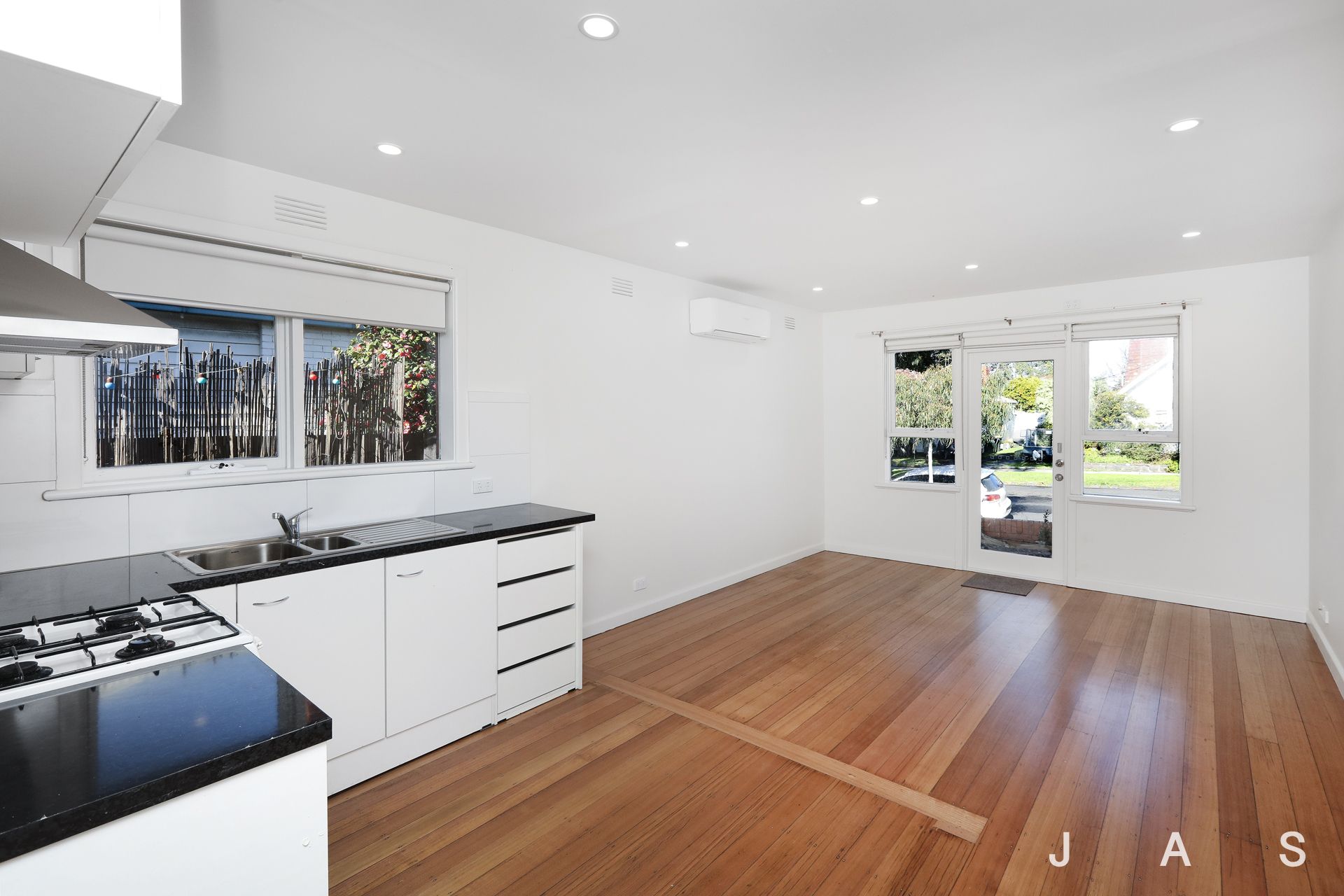 3/10 Peel Street Newport VIC, Newport - Thumbnail 5