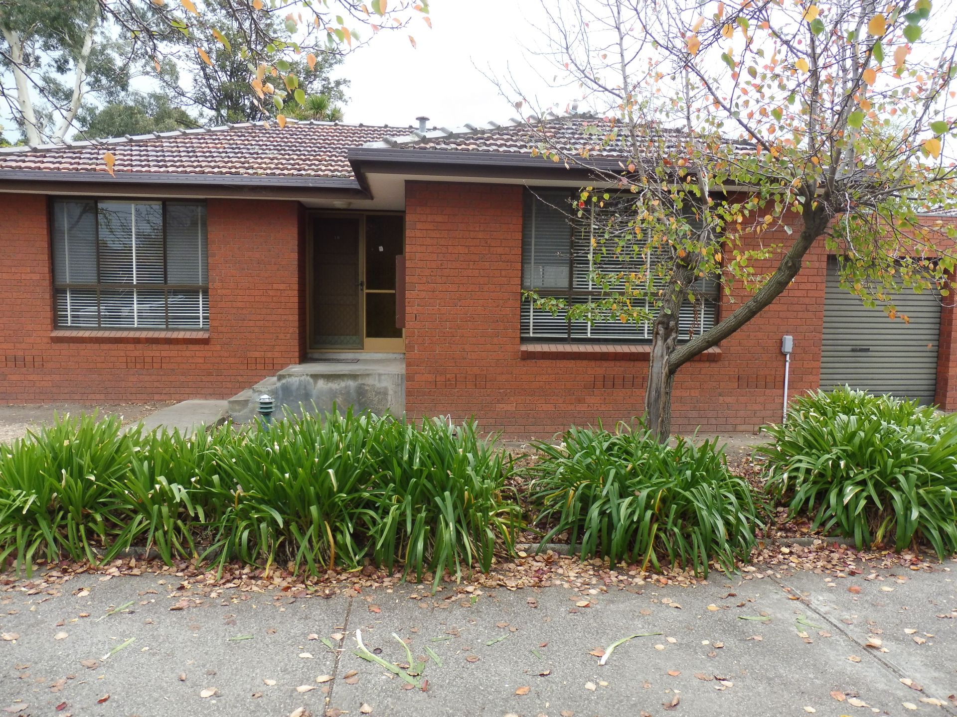 2 BEDROOM UNIT IN FANTASTIC LOCATION