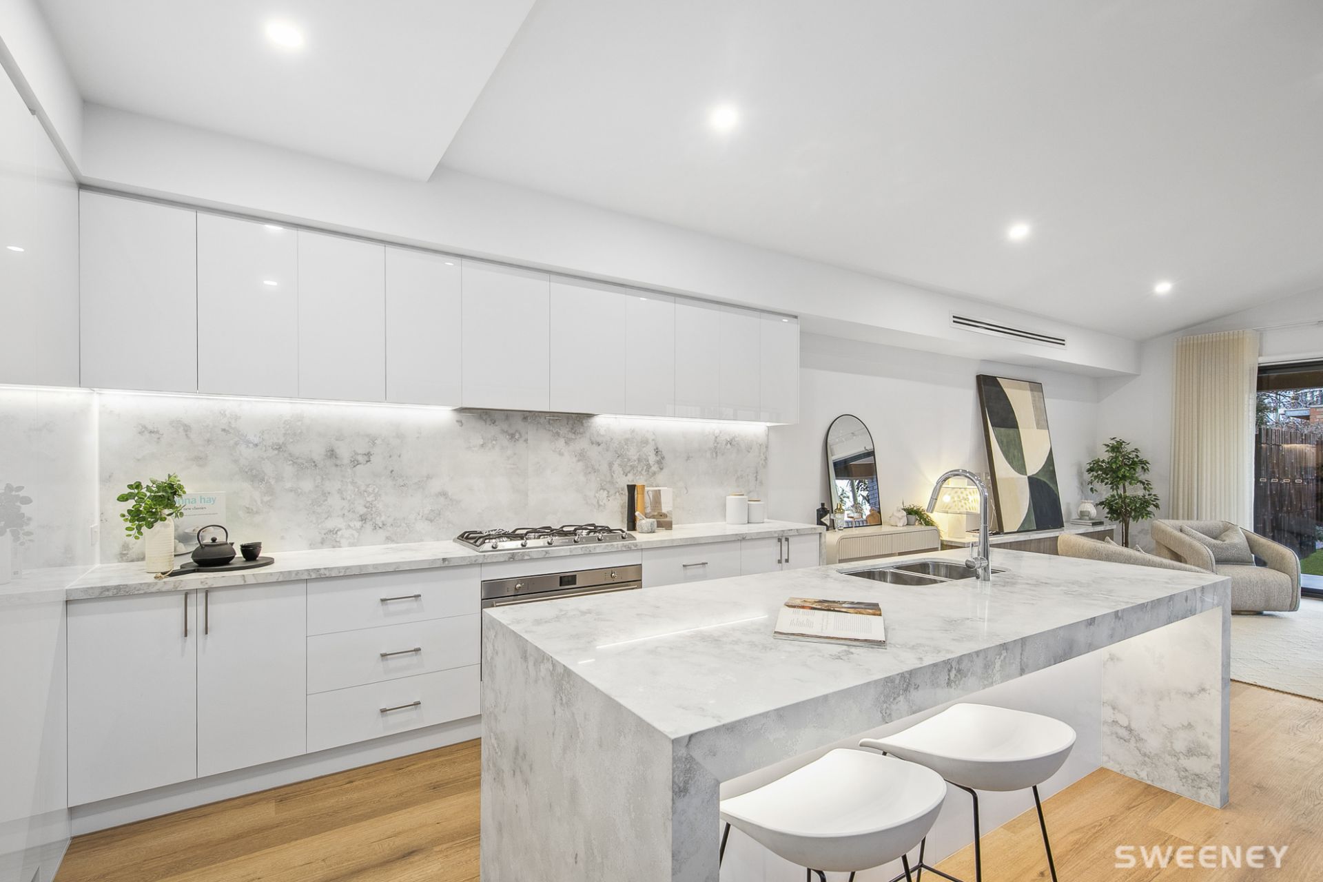 32a Corrigan Avenue, Brooklyn - Thumbnail 4