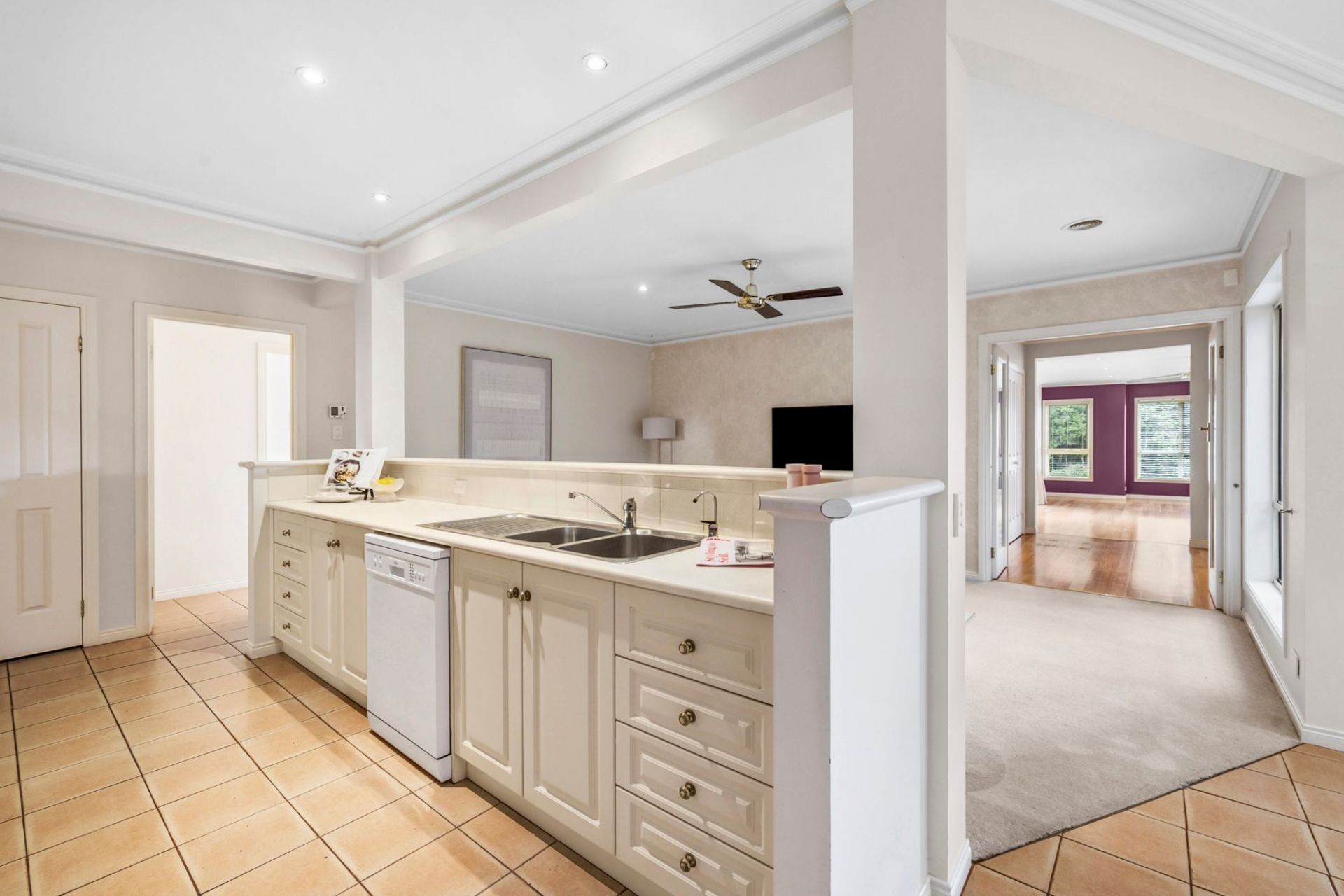 1 Ashley Court, Alfredton, Alfredton - Thumbnail 8