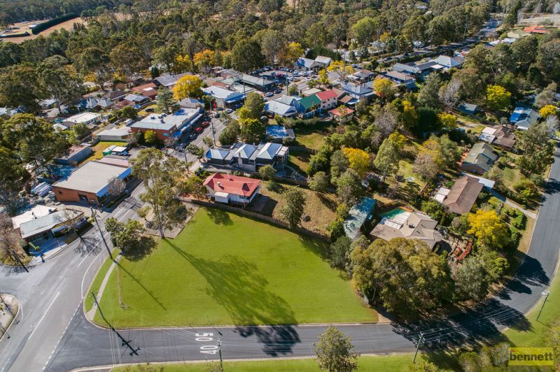 1/2 ACRE BLOCK IN CENTRE OF TOWN, Kurrajong - Thumbnail 3