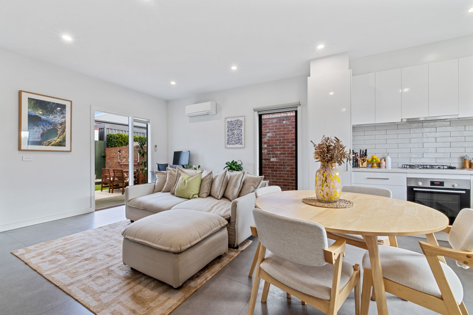 Modern Townhouse in Prime Reservoir Location