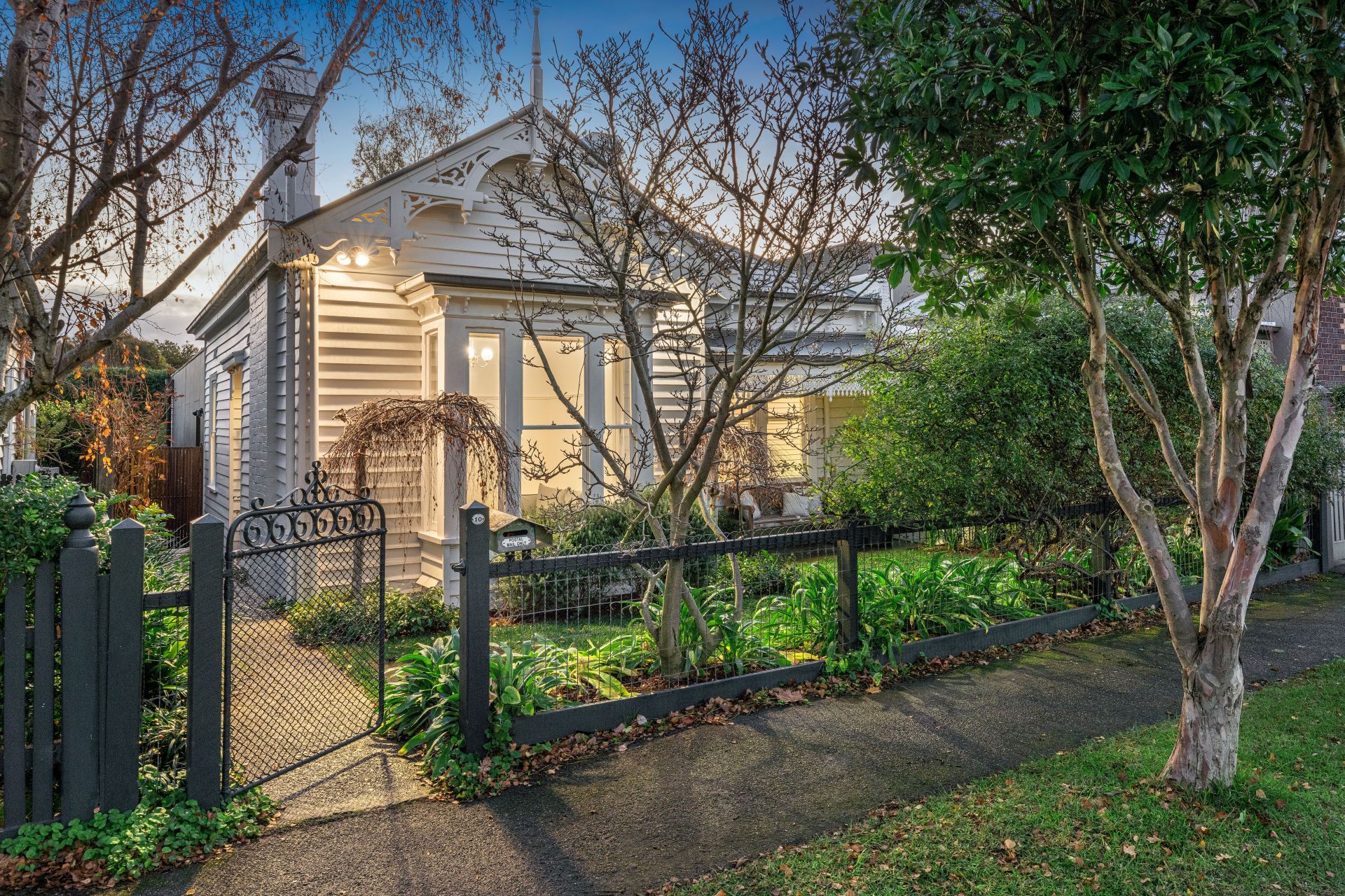 Kay & Burton 10 Carlyle Street, Hawthorn East