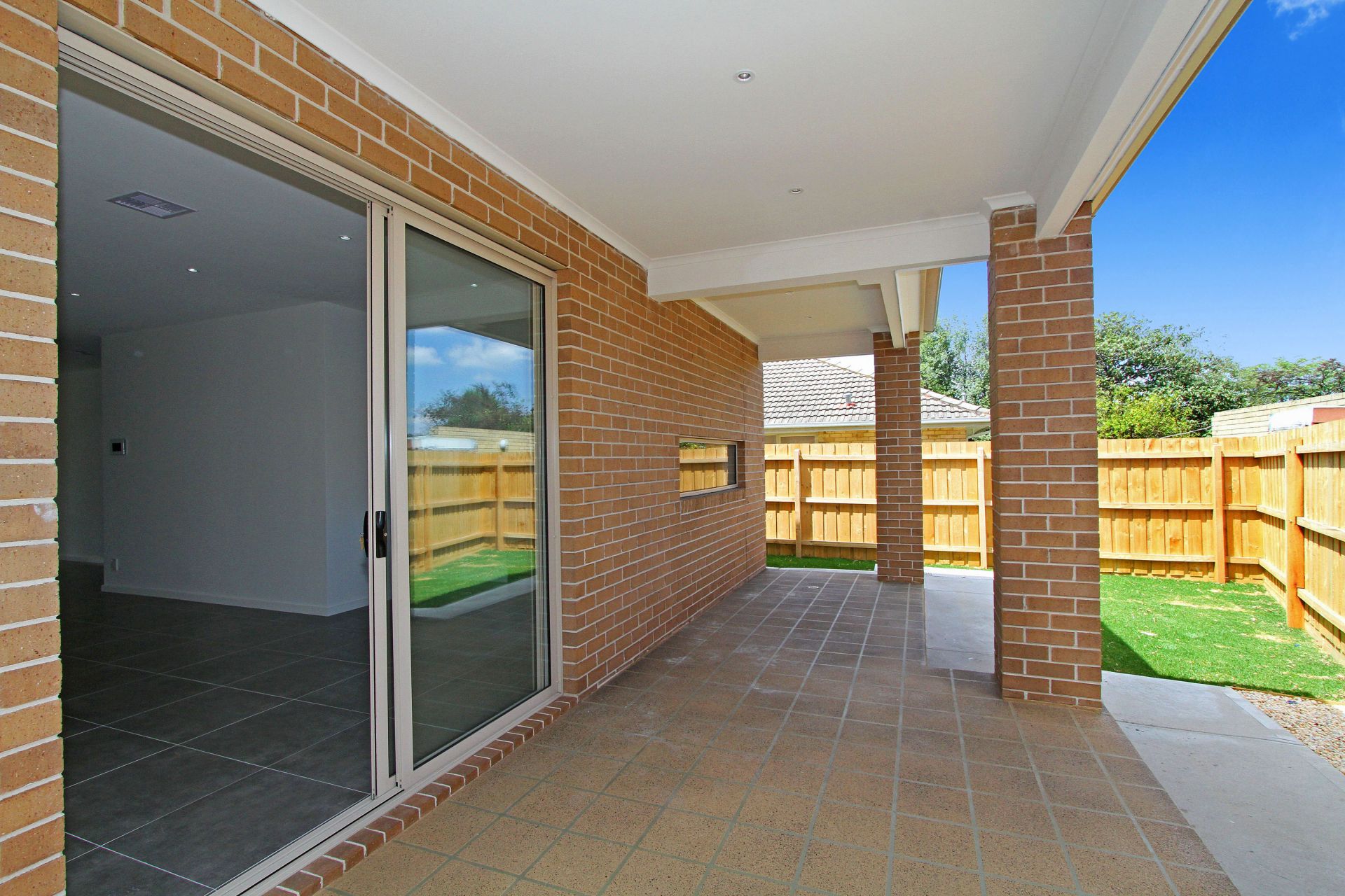 Stylish and Contemporary, Executive Living. Only 11kms From the City.