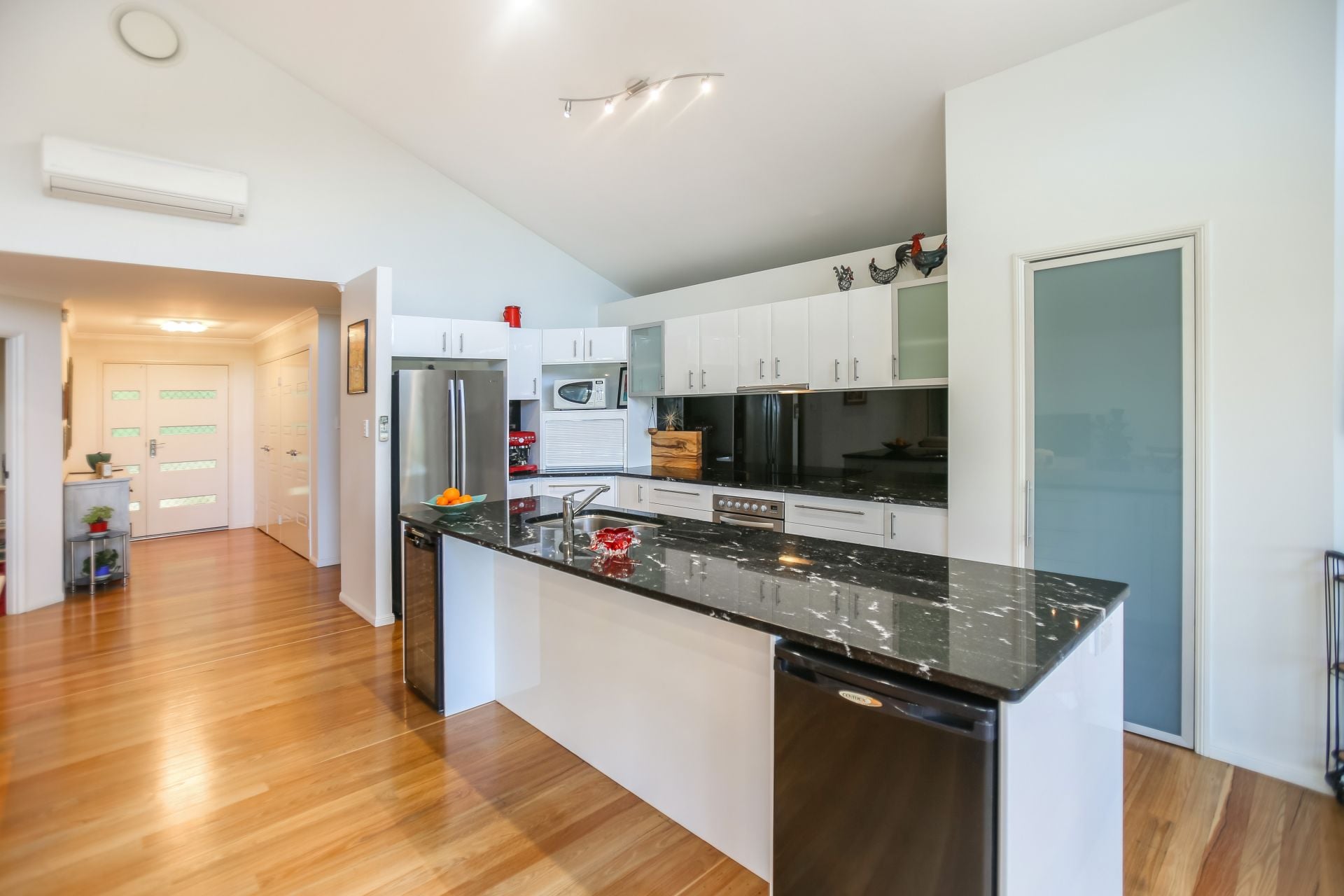2B Woodchester Close Rosemount QLD, Rosemount - Thumbnail 4