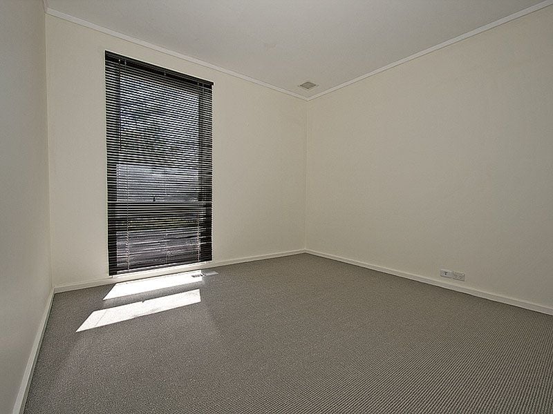 16 Rosebery Street, Fisher - Thumbnail 8