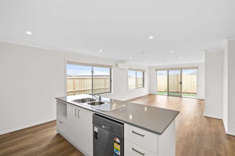 8 Hubbard Street, Wyndham Vale