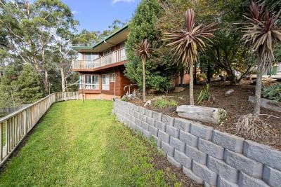 4
 
 
 
  
 
 
 2
 
 
 
  
 
 
 1
 
 
 
 
 
 
 
 26 Jarrod Court, Devonport TAS 7310, Devonport - Thumbnail 6