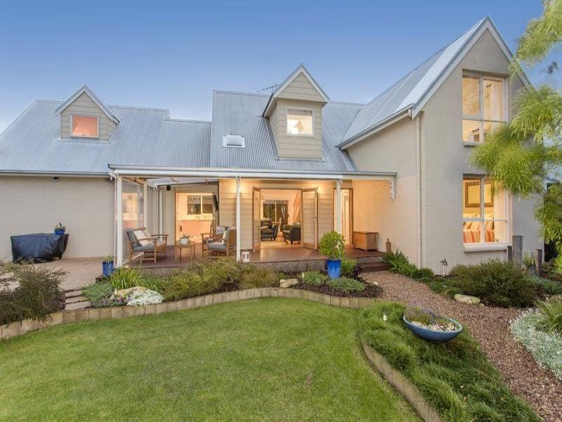 19 Newbay Close BARWON HEADS VIC, Barwon Heads - Thumbnail 2