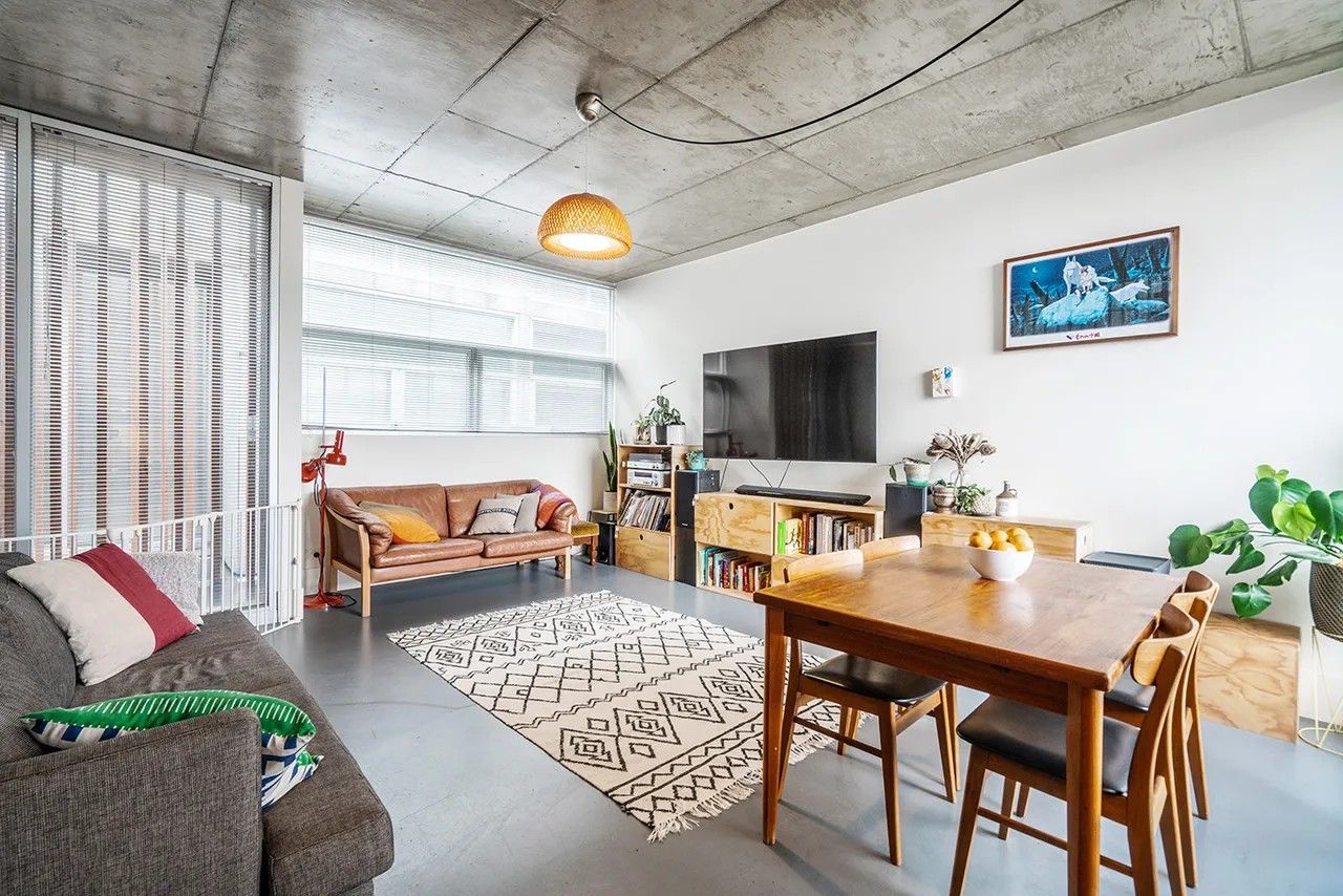 Modern 2-Bedroom Apartment in Northcote